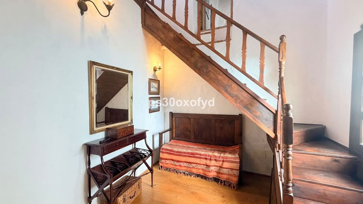 Townhouse in Casares Pueblo — photo 8 of 10