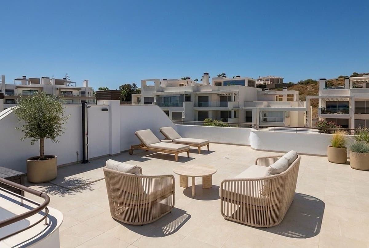 Penthouse Duplex in Estepona — photo 3 of 10
