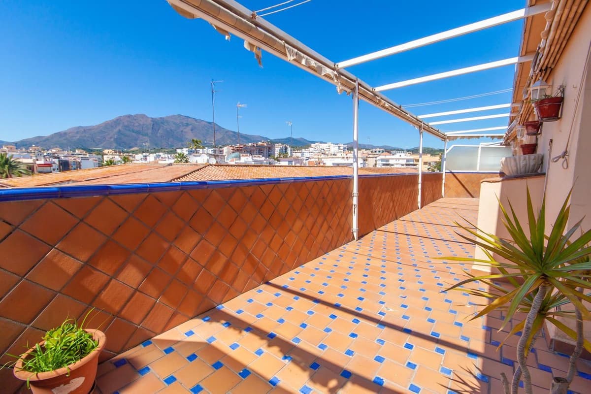 Penthouse in Estepona — photo 3 of 10