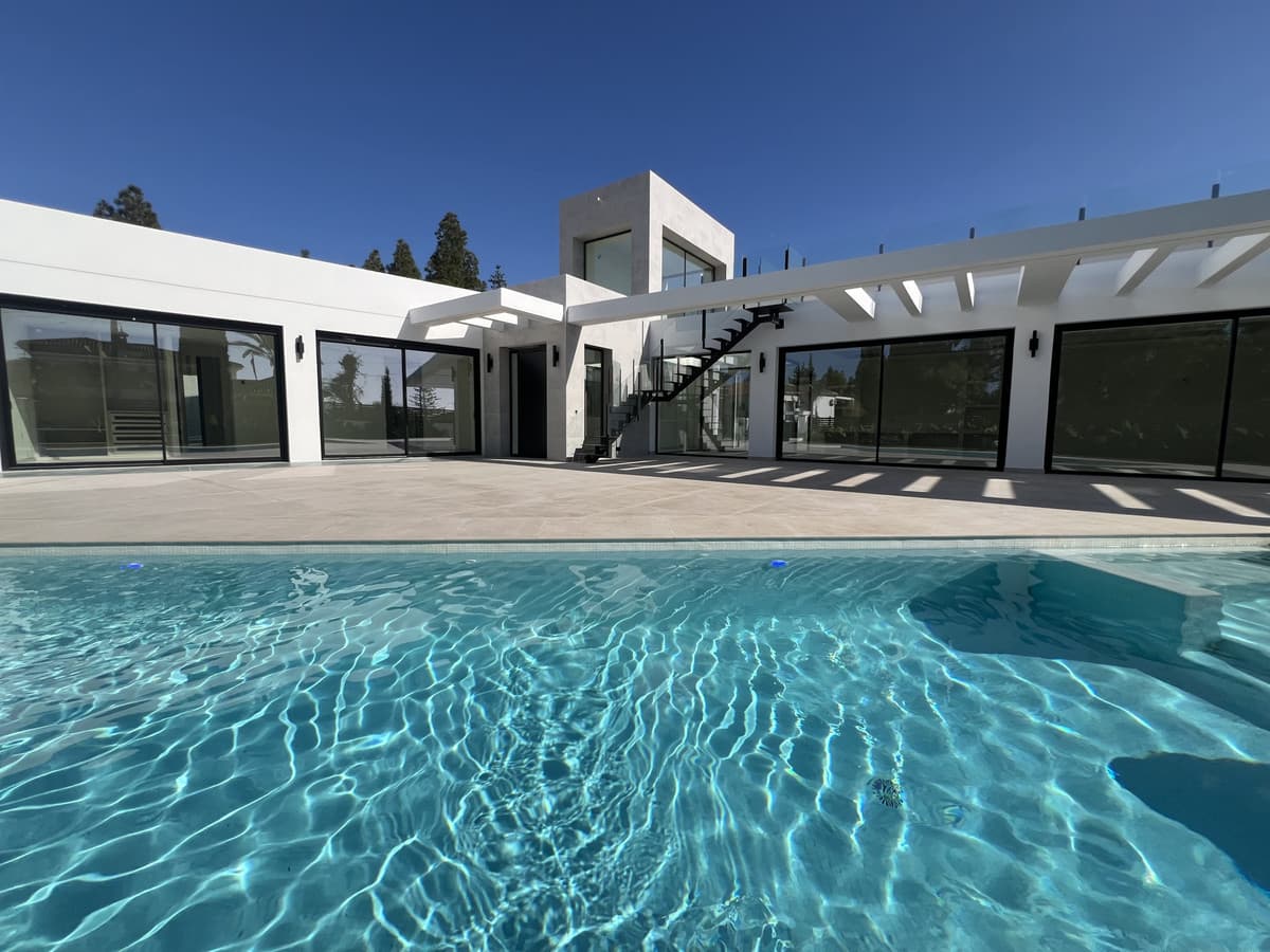 Detached Villa in El Chaparral — photo 5 of 10