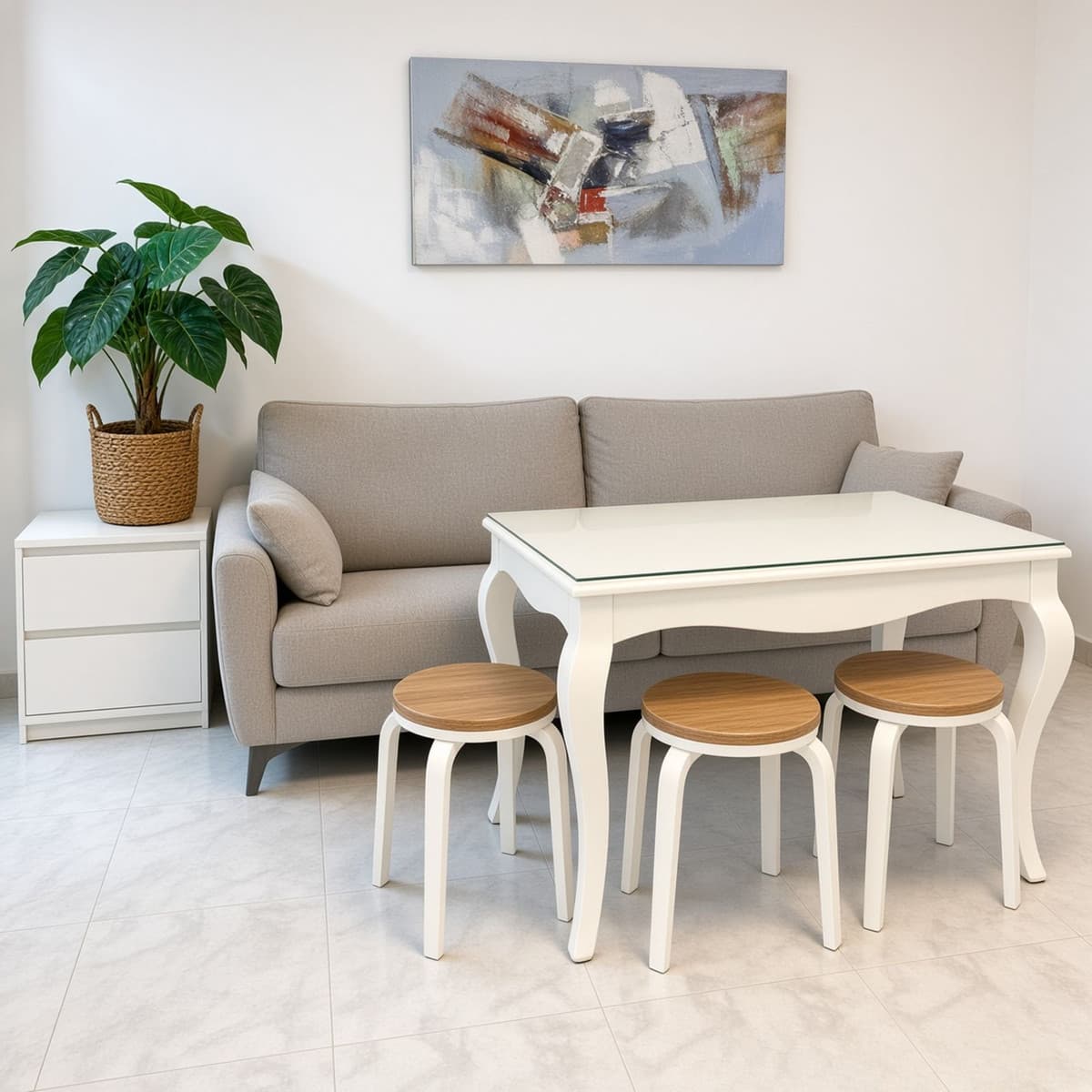 Middle Floor Apartment in Marbella — photo 2 of 9
