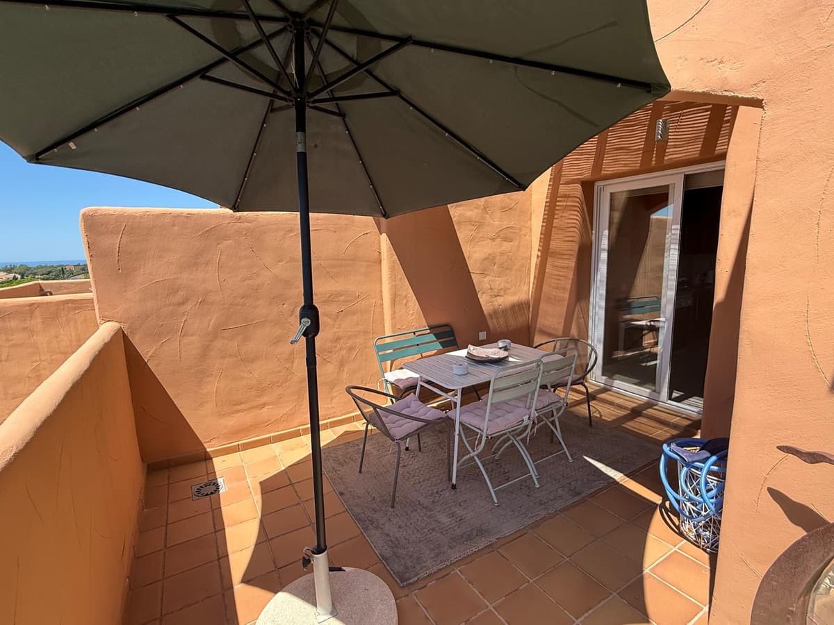 Penthouse Duplex in Elviria — photo 5 of 10