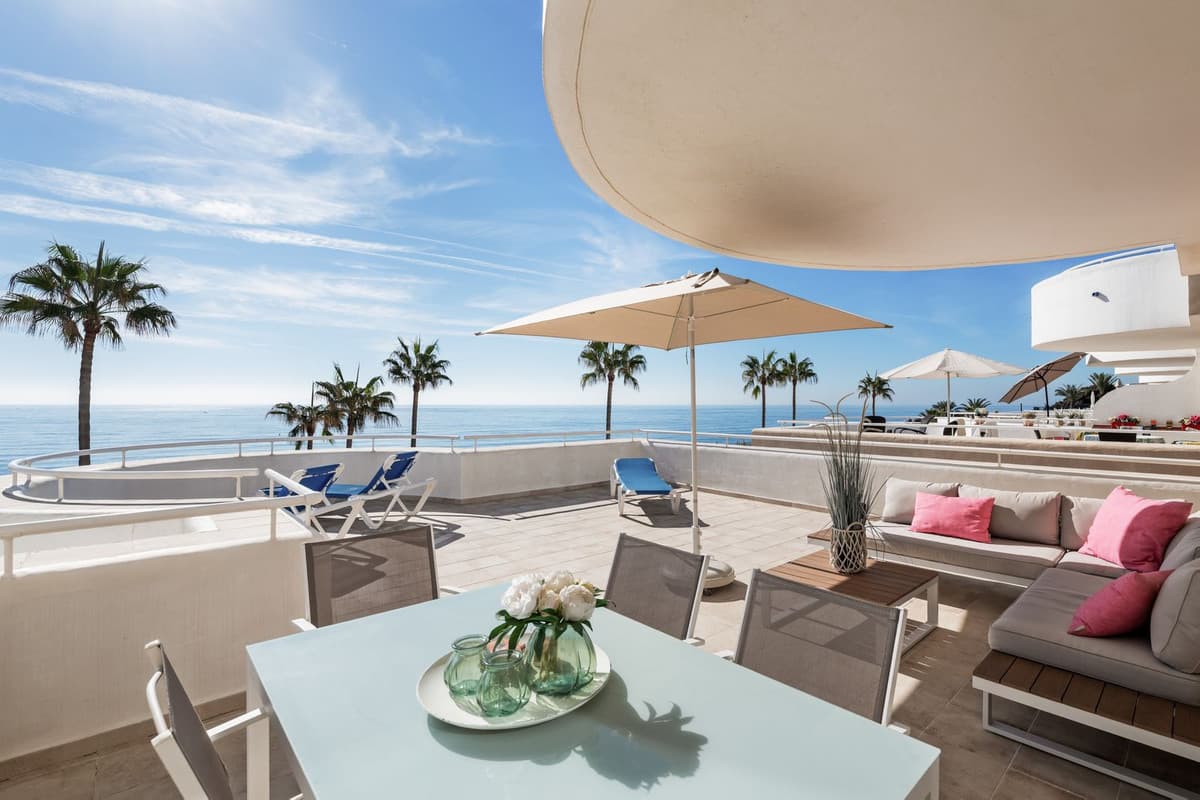 Ground Floor Apartment in Estepona — photo 3 of 10