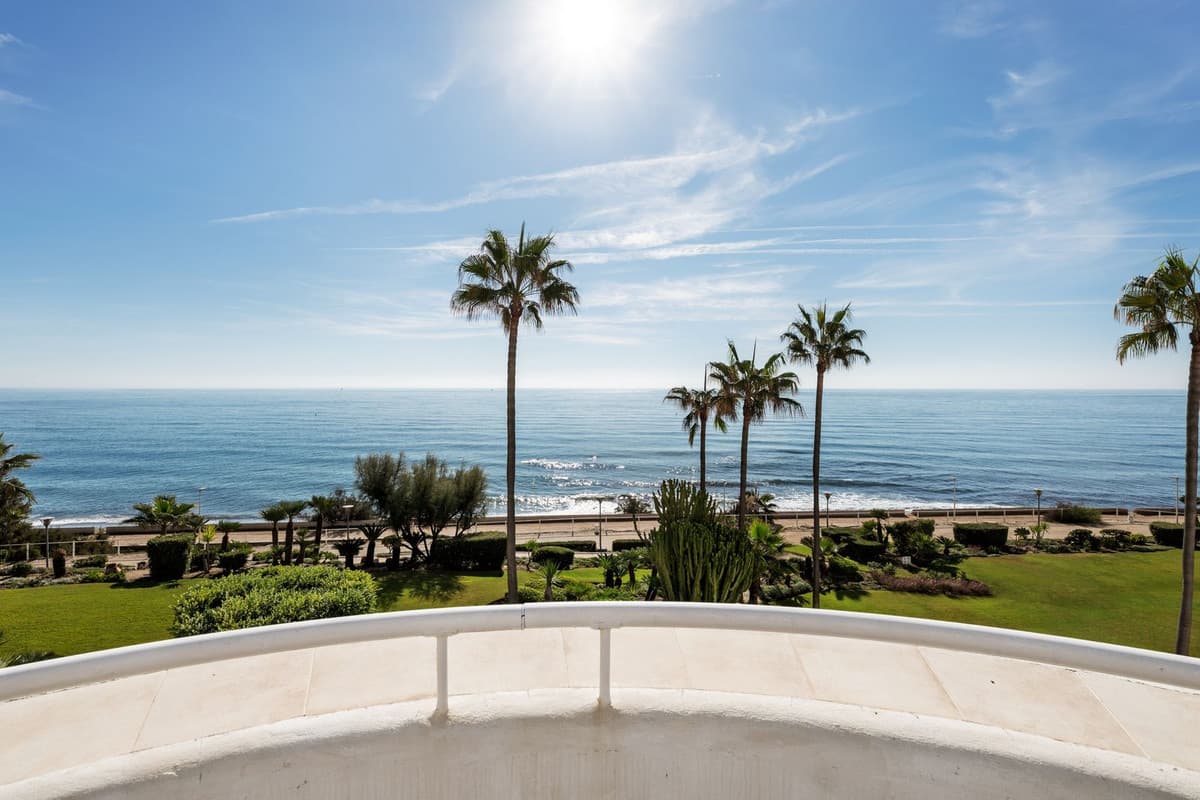 Ground Floor Apartment in Estepona — photo 6 of 10