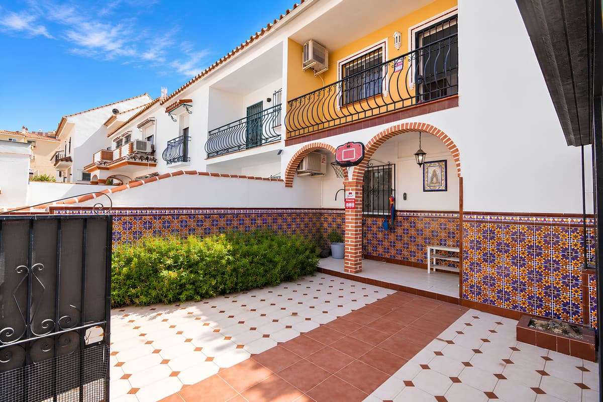 Detached Villa in Fuengirola — photo 5 of 10