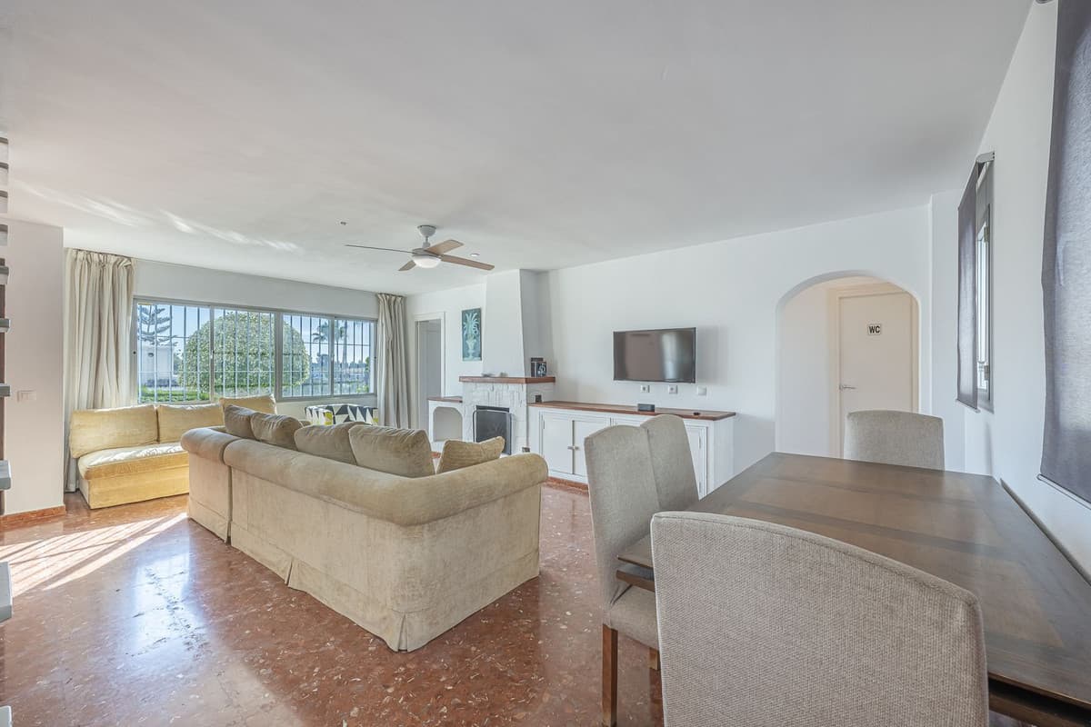 Detached Villa in Estepona — photo 6 of 10
