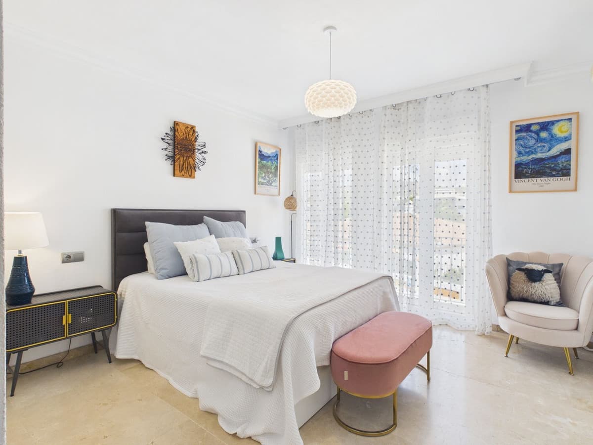 Townhouse in Estepona — photo 5 of 10