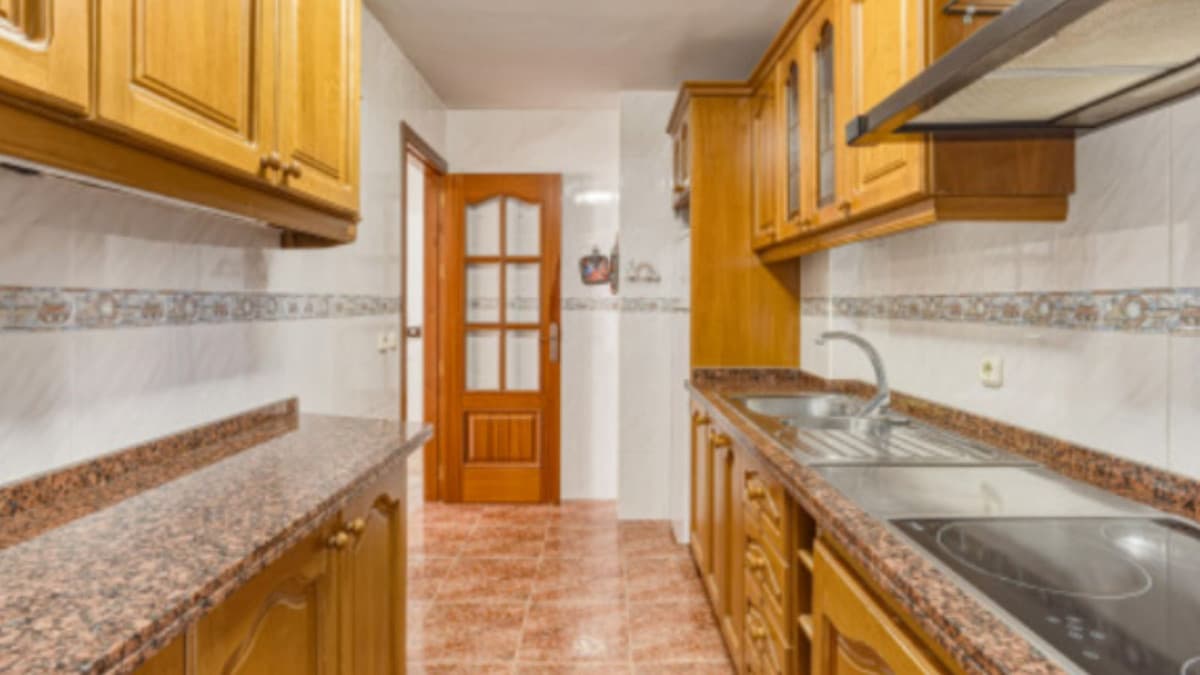 Middle Floor Apartment in Marbella — photo 4 of 8