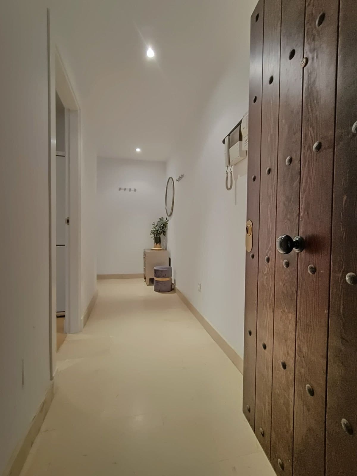 Middle Floor Apartment in The Golden Mile — photo 3 of 10