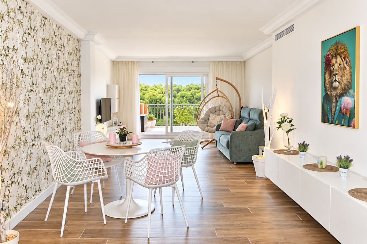 Middle Floor Apartment in Cabopino — photo 4 of 10