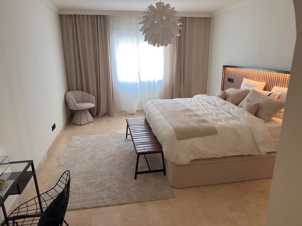 Middle Floor Apartment in Sierra Blanca — photo 4 of 10