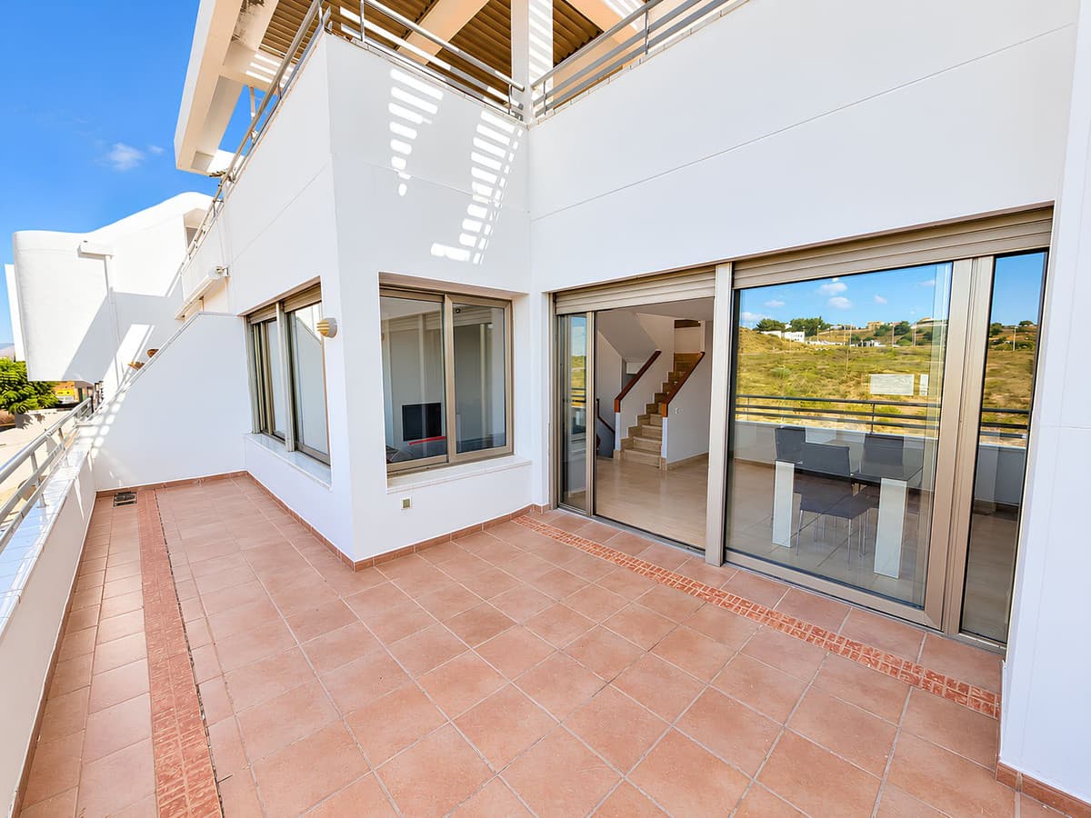 Penthouse Duplex in La Cala de Mijas — photo 5 of 10