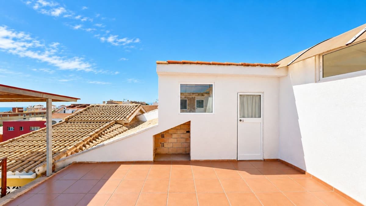 Detached Villa in Arroyo de la Miel — photo 2 of 10
