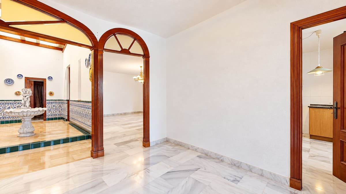 Detached Villa in Arroyo de la Miel — photo 7 of 10