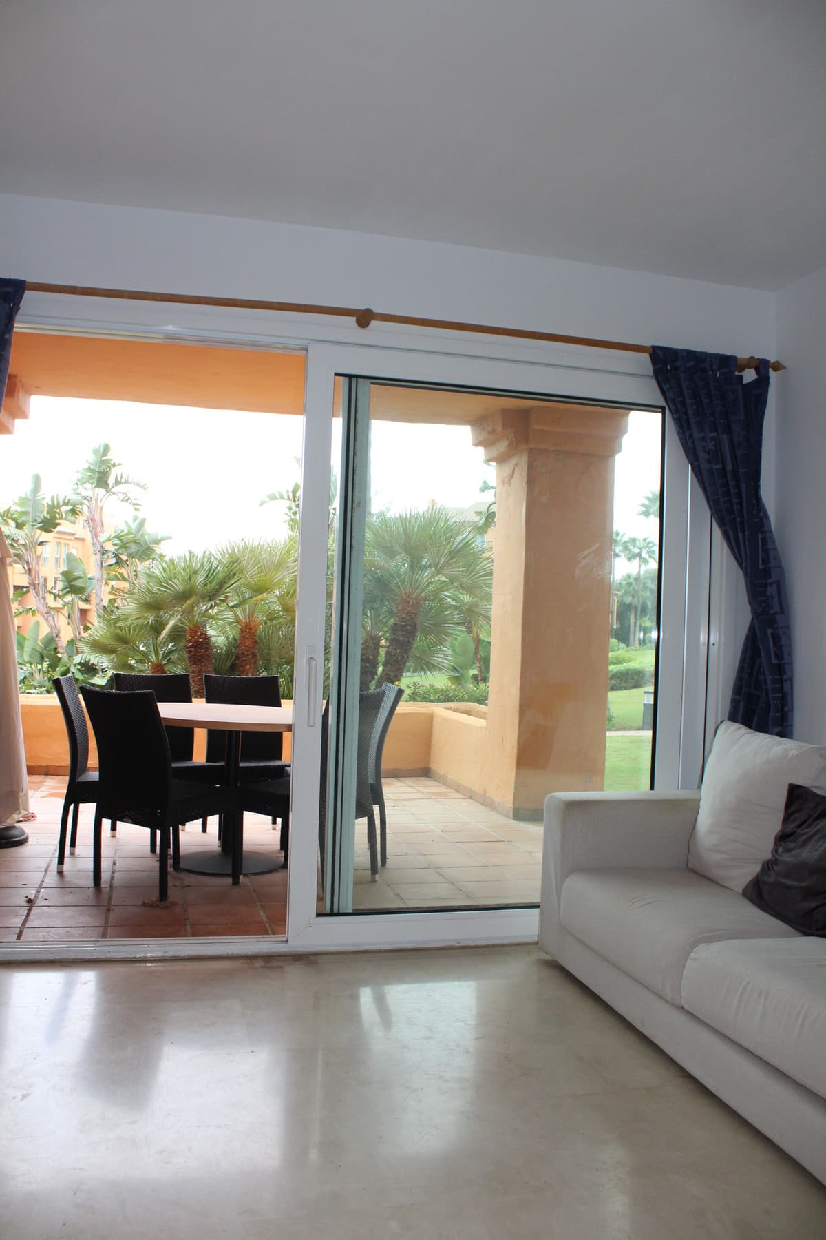 Ground Floor Apartment in La Duquesa — photo 3 of 10