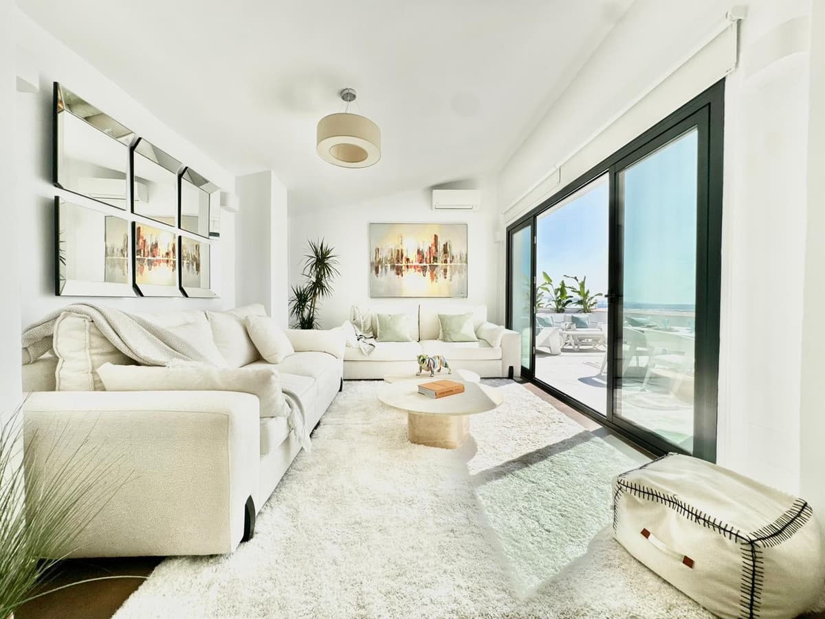 Middle Floor Apartment in Puerto Banús — photo 2 of 10