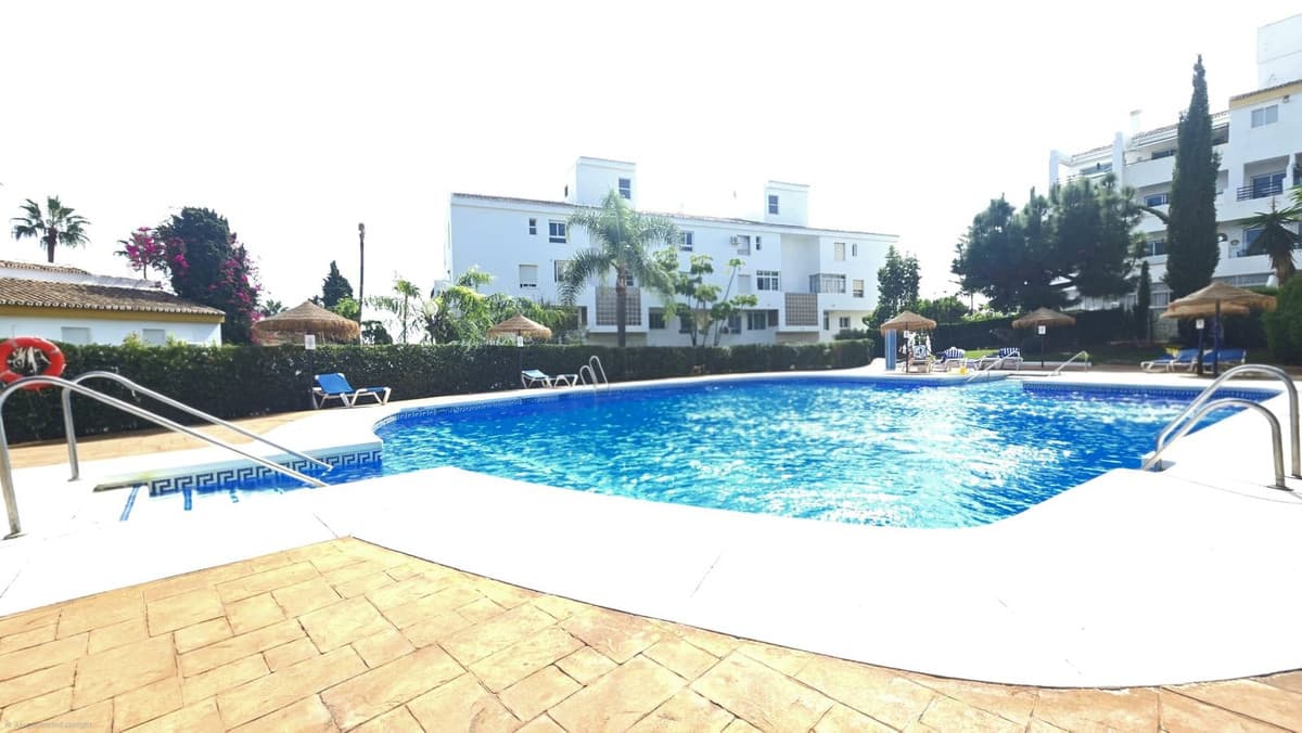 Middle Floor Apartment in Mijas Costa — photo 4 of 10