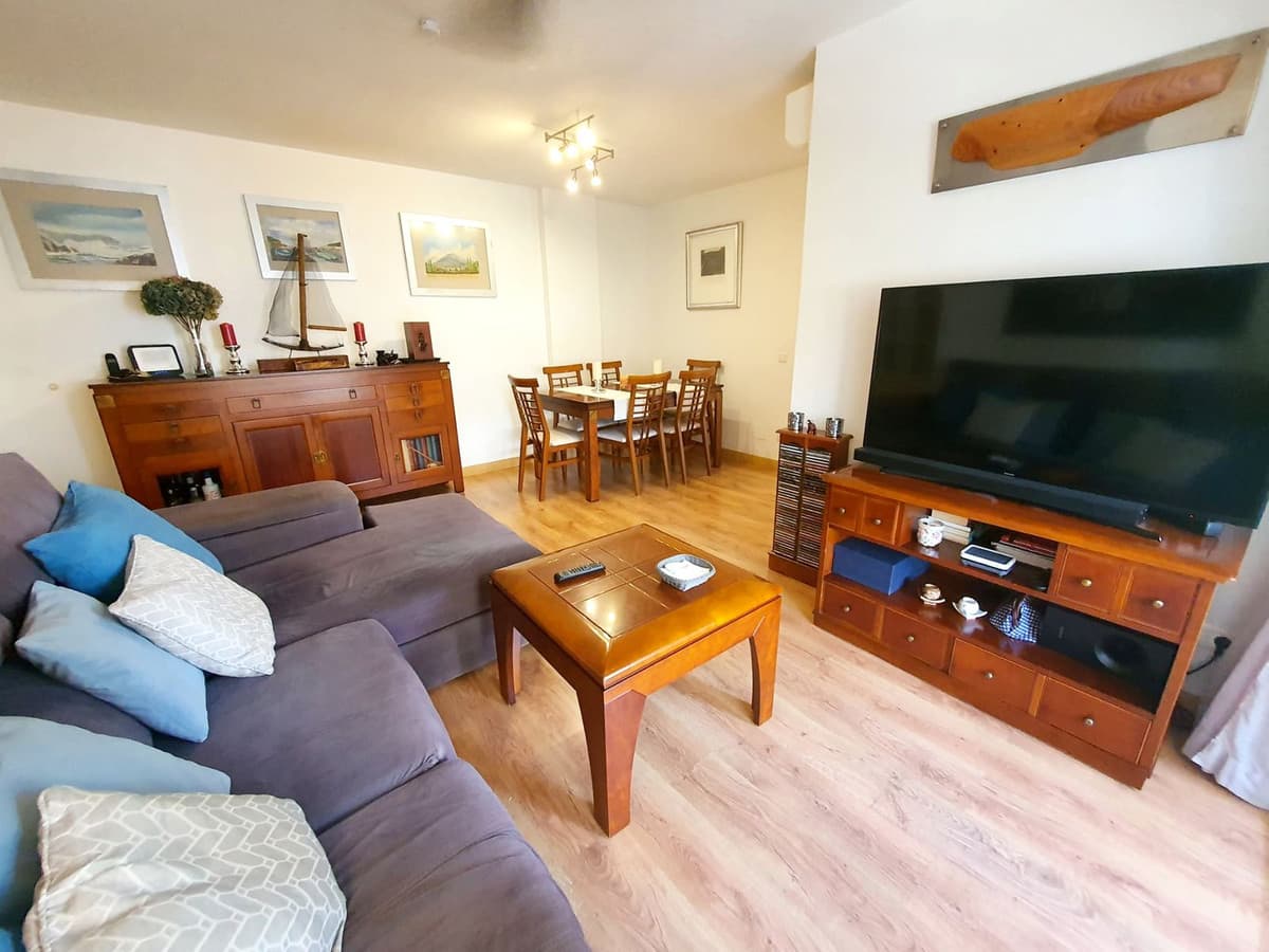 Middle Floor Apartment in Torremolinos — photo 3 of 10