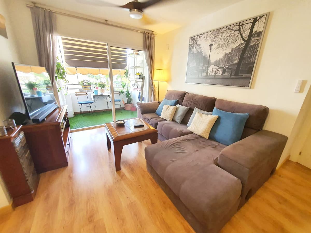Middle Floor Apartment in Torremolinos — photo 4 of 10
