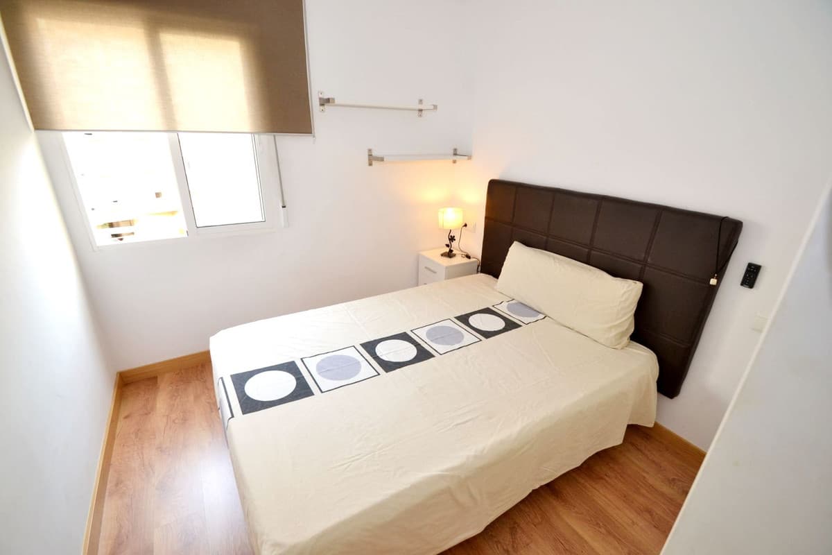 Middle Floor Apartment in Torremolinos — photo 10 of 10
