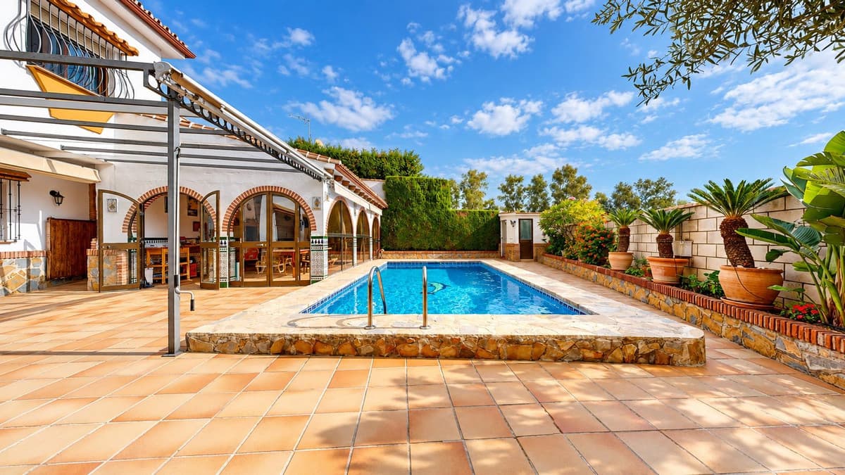 Detached Villa in Benalmadena — photo 3 of 10