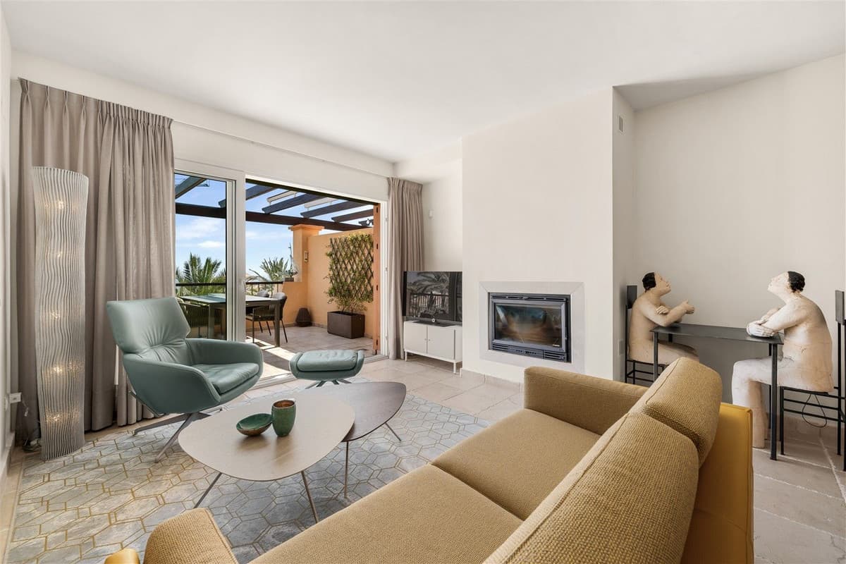 Penthouse Duplex in Los Flamingos — photo 6 of 10