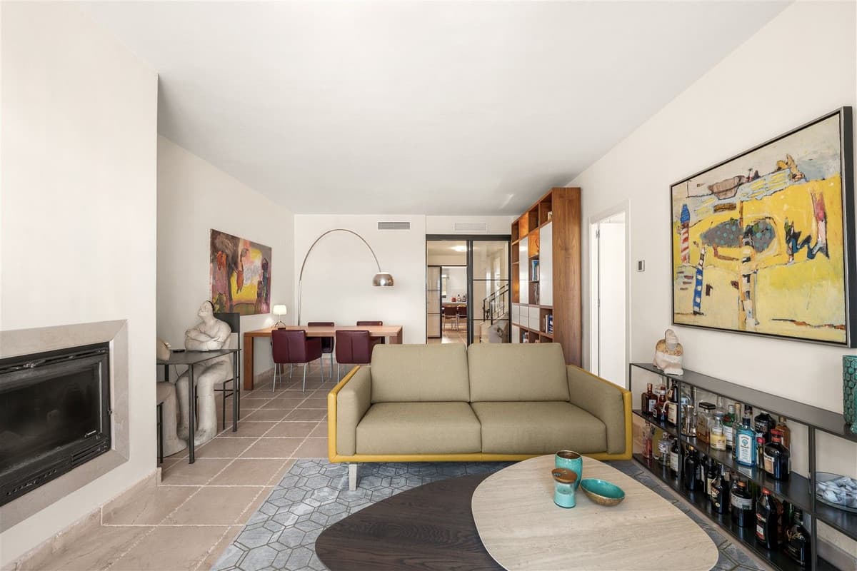 Penthouse Duplex in Los Flamingos — photo 8 of 10