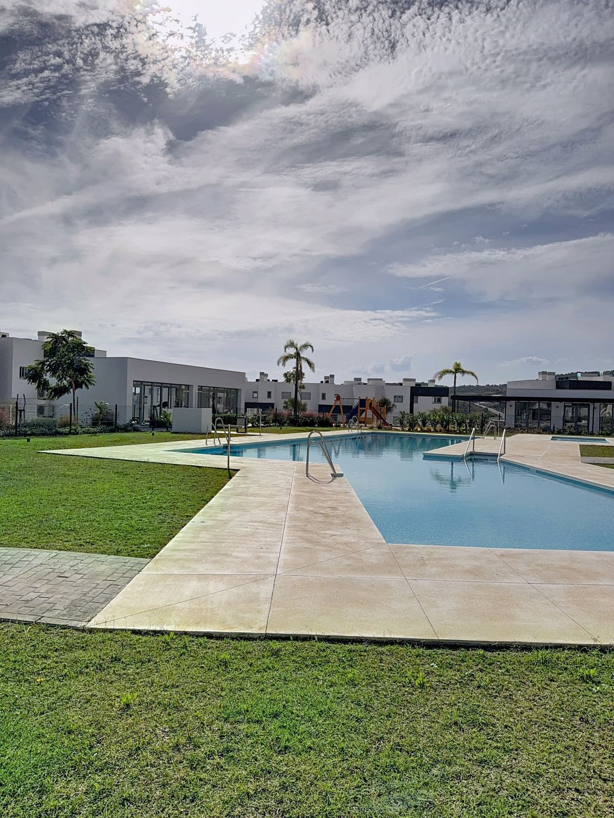 Ground Floor Apartment in Estepona — photo 3 of 10