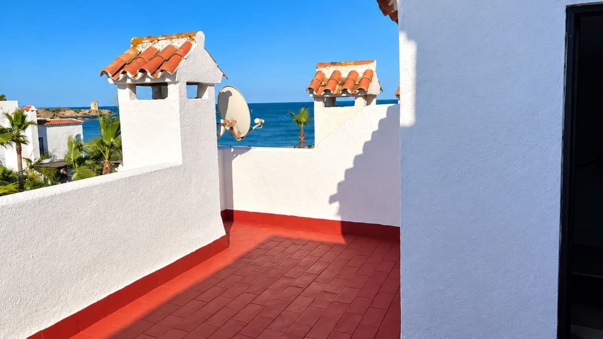 Middle Floor Apartment in Mijas — photo 3 of 8