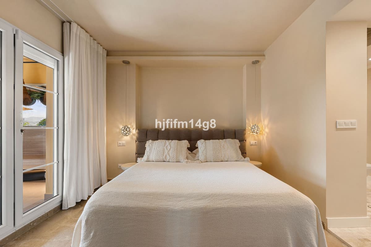 Ground Floor Apartment in Nueva Andalucía — photo 7 of 10
