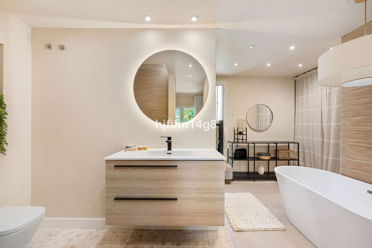 Ground Floor Apartment in Nueva Andalucía — photo 8 of 10