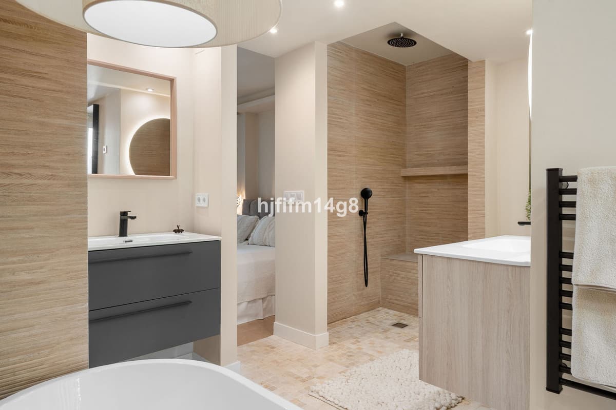 Ground Floor Apartment in Nueva Andalucía — photo 10 of 10