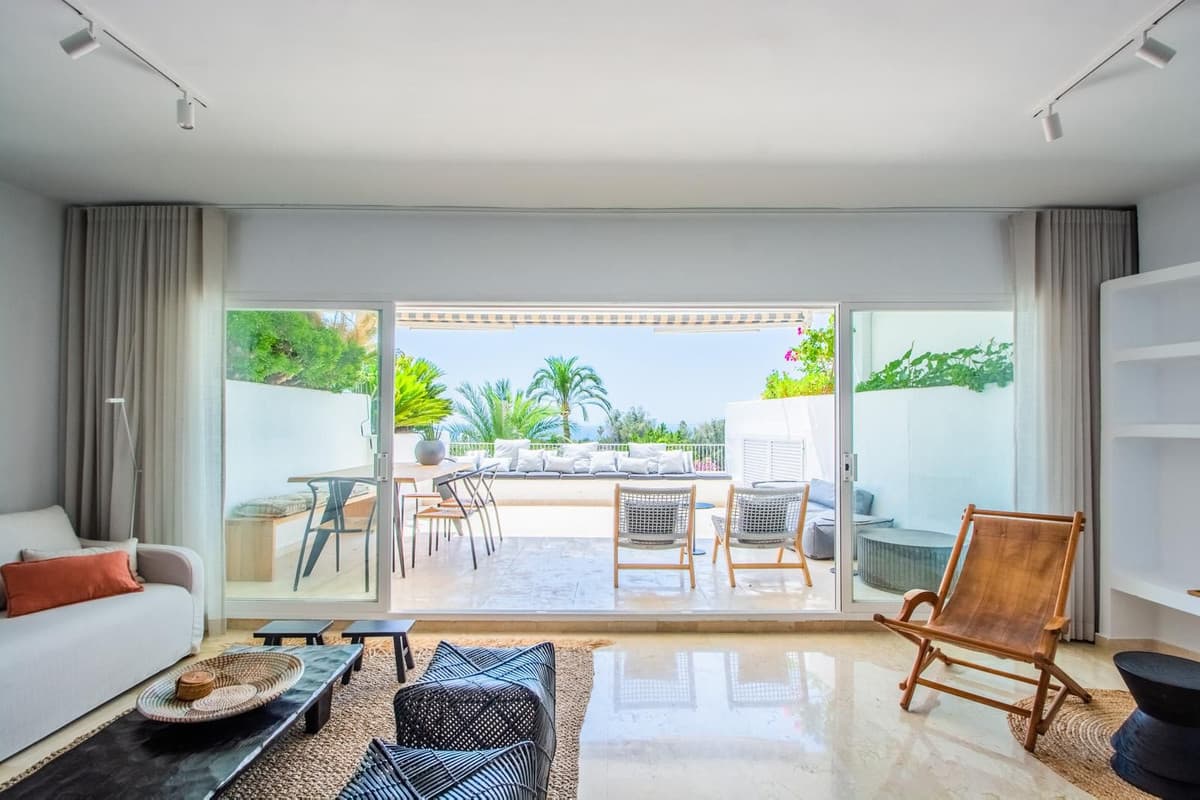 Middle Floor Apartment in Río Real — photo 2 of 10