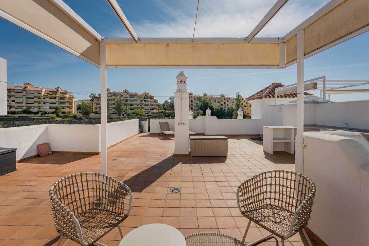 Penthouse Duplex in Estepona — photo 2 of 10