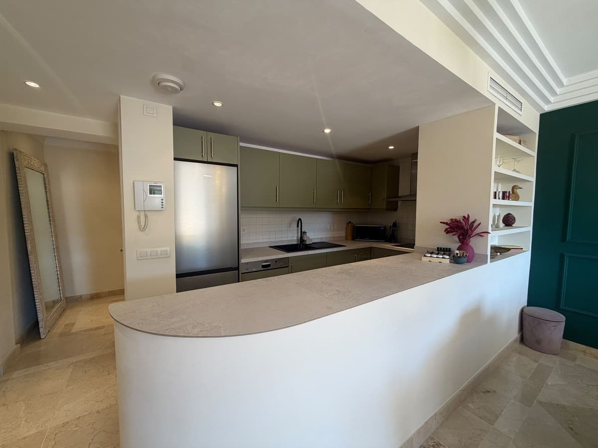 Ground Floor Apartment in Casares — photo 8 of 10
