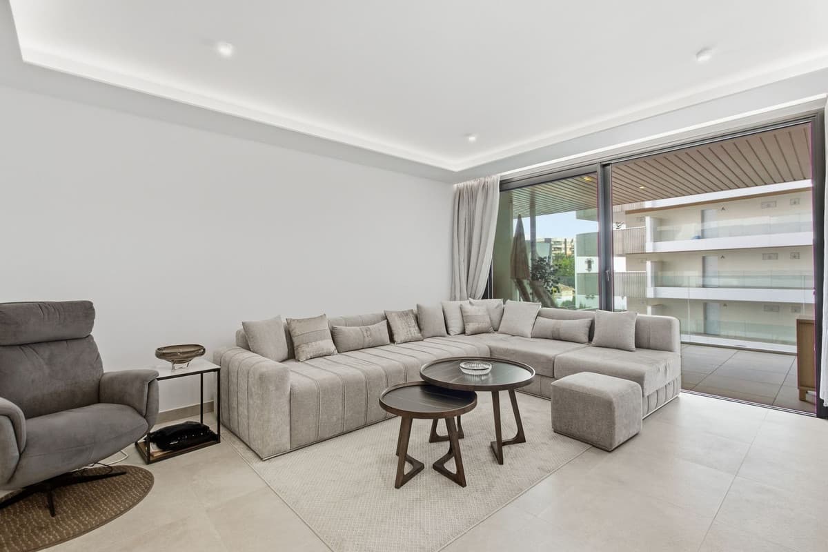 Middle Floor Apartment in Fuengirola — photo 4 of 10