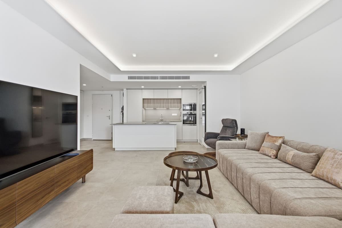 Middle Floor Apartment in Fuengirola — photo 5 of 10