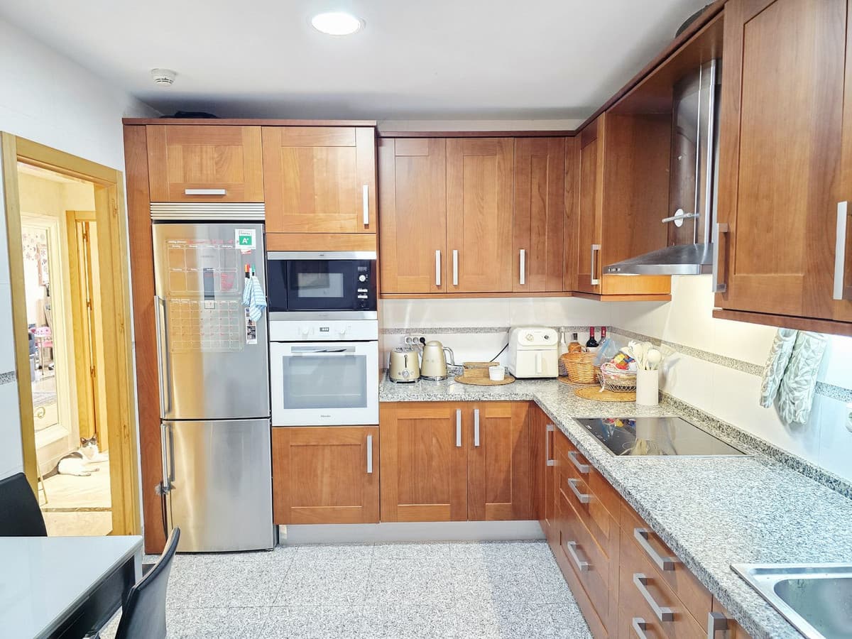 Middle Floor Apartment in New Golden Mile — photo 6 of 10