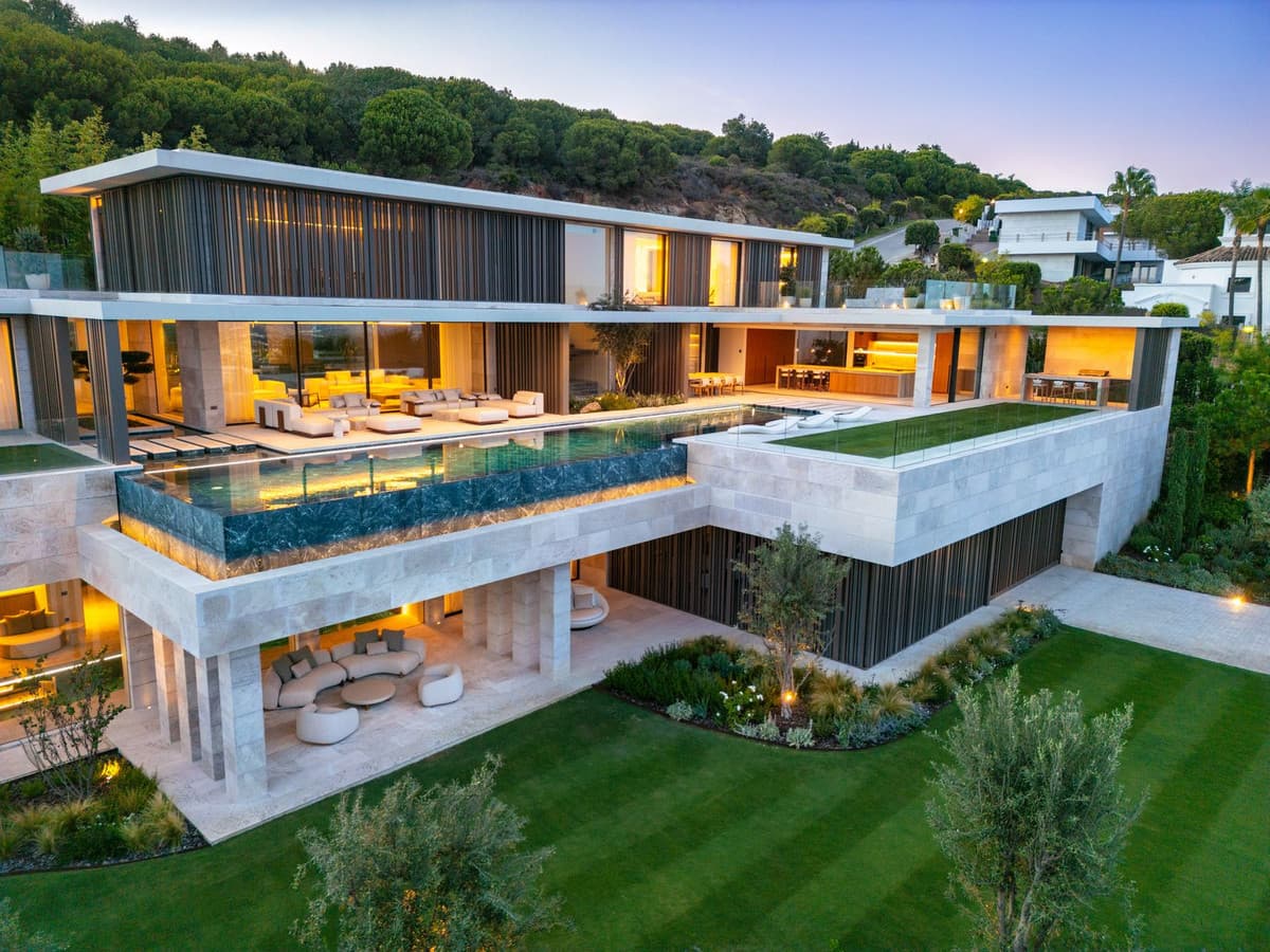Detached Villa in Sotogrande Alto — photo 2 of 10