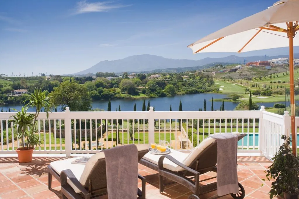 Marbella golf property market featuring luxury homes beside championship golf courses in 2026.